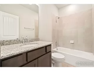 Photo #3: 946970 Listing