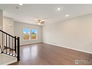 Photo #4: 946970 Listing