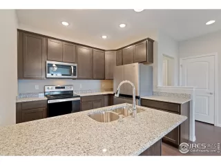 Photo #4: 946977 Listing 