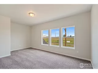 Photo #5: 946977 Listing 