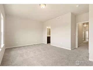 Photo #6: 946977 Listing 