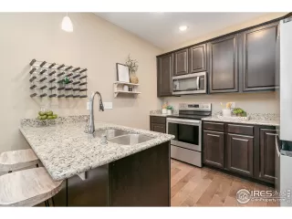 Photo #4: 946982 Listing