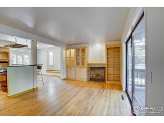 Photo #6: 947056 Listing