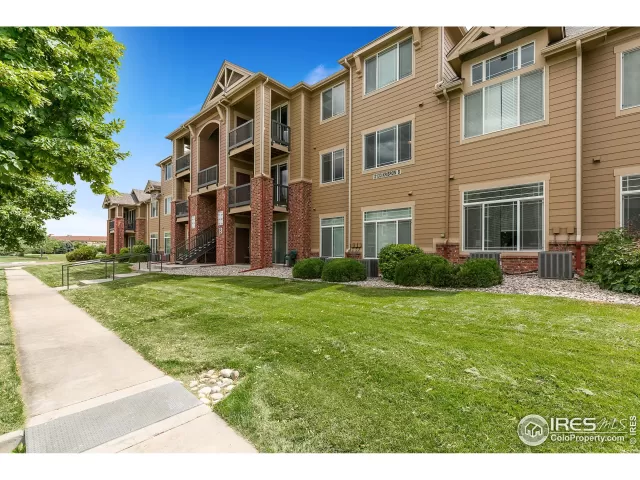 MLS: 947083 Condo For Sale