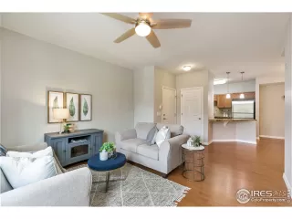 Photo #6: 947083 Listing