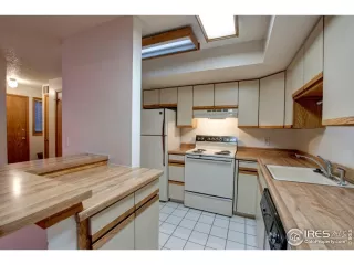 Photo #6: 947161 Listing