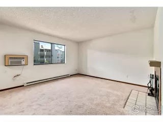 Photo #6: 947186 Listing