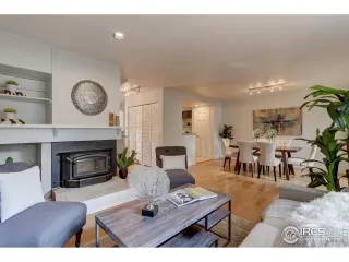 Photo #4: 947240 Listing