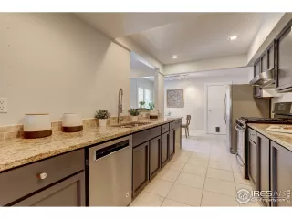 Photo #6: 947240 Listing