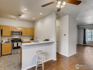 Photo #4: 947249 Listing