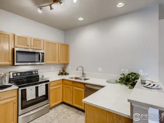 Photo #5: 947249 Listing