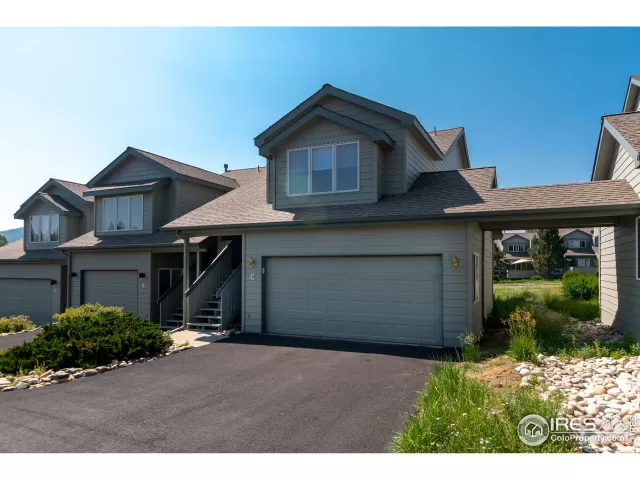 MLS: 947327 Condo For Sale