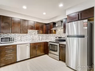 Photo #4: 947352 Listing