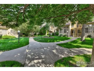 Photo #2: 947389 Listing