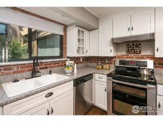 Photo #6: 947396 Listing