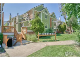 Photo #3: 947398 Listing