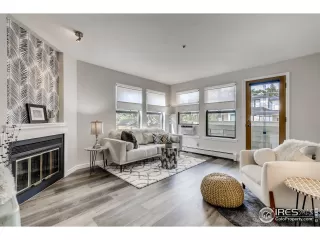 Photo #6: 947398 Listing