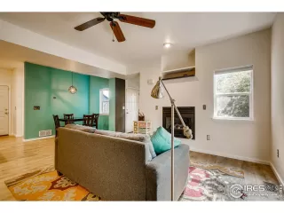 Photo #4: 947399 Listing