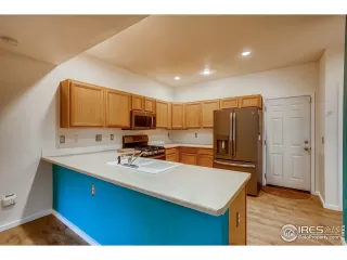 Photo #5: 947399 Listing