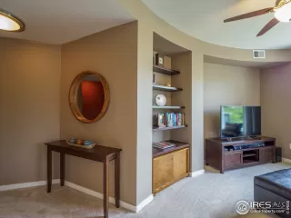 Photo #4: 947410 Listing