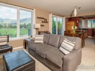 Photo #5: 947410 Listing