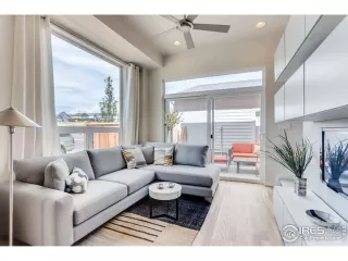 Photo #3: 947426 Listing