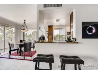 Photo #6: 947460 Listing