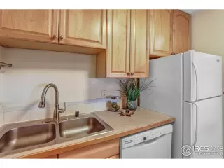 Photo #2: 947540 Listing