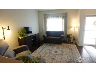 Photo #2: 947597 Listing