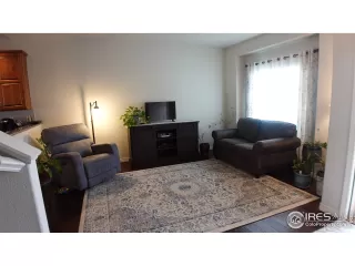 Photo #3: 947597 Listing