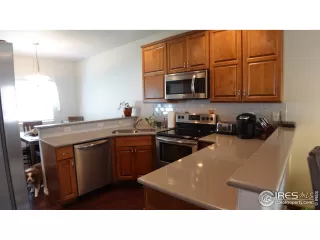 Photo #5: 947597 Listing