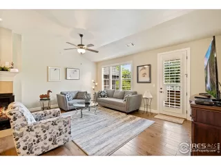 Photo #5: 947599 Listing