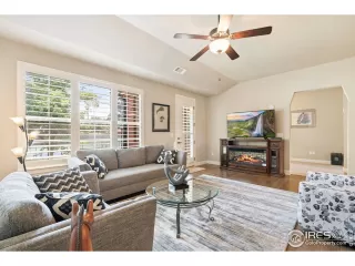 Photo #6: 947599 Listing