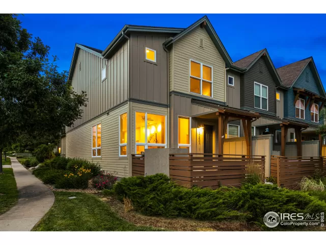 MLS: 947609 Condo For Sale