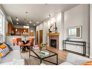 Photo #5: 947609 Listing