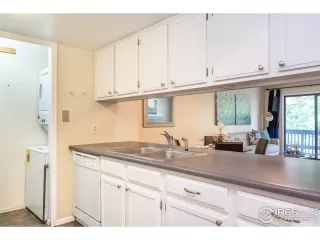 Photo #4: 947653 Listing 