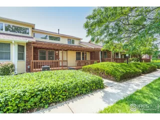 Photo #3: 947760 Listing