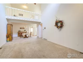 Photo #6: 947760 Listing