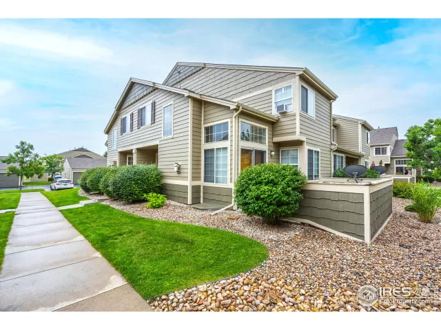 MLS: 947772 Condo For Sale