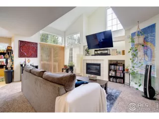 Photo #4: 947772 Listing