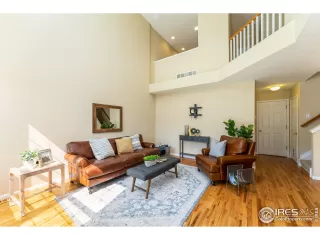 Photo #6: 947783 Listing