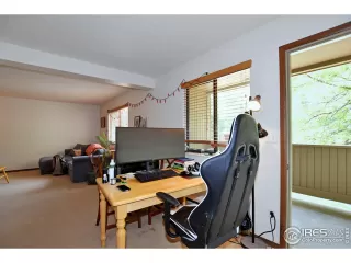 Photo #5: 947813 Listing