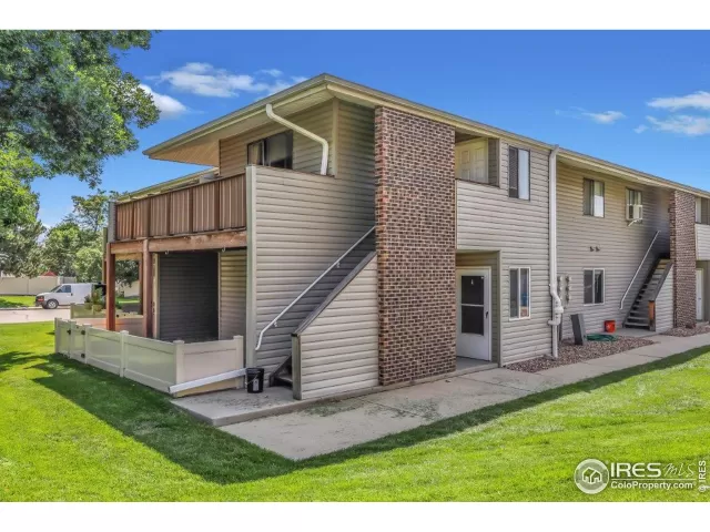 MLS: 947835 Condo For Sale