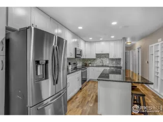 Photo #6: 947835 Listing 