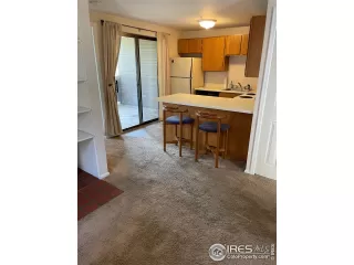 Photo #3: 947836 Listing