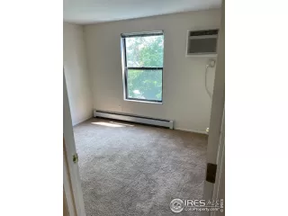 Photo #5: 947836 Listing