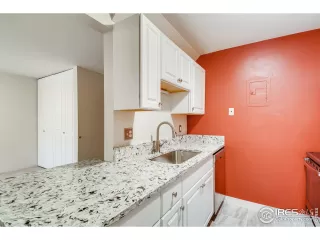 Photo #2: 947887 Listing