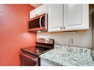 Photo #3: 947887 Listing