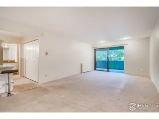 Photo #4: 947887 Listing