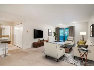 Photo #5: 947887 Listing